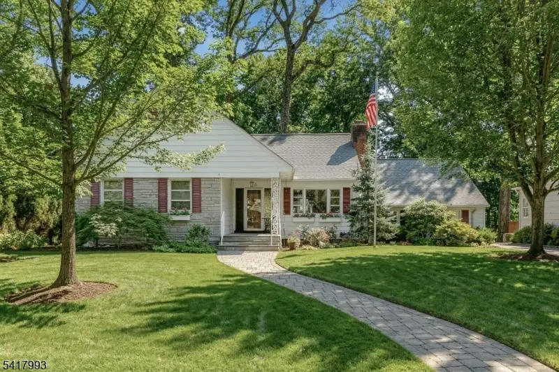 10 Tree Top Dr, Springfield, NJ 07081 - #2