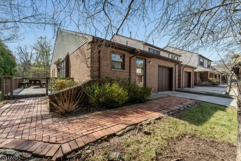 8 Betty Court, Lebanon, NJ 08833 - #3