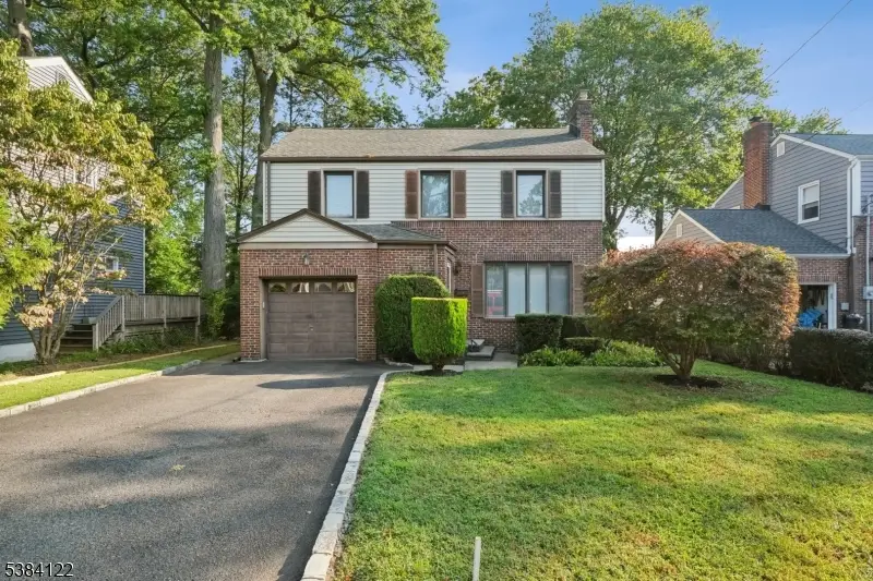 20 Kew Dr, Springfield Twp., NJ 07081 - #1