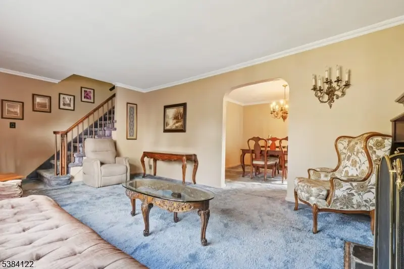 20 Kew Dr, Springfield Twp., NJ 07081 - #3