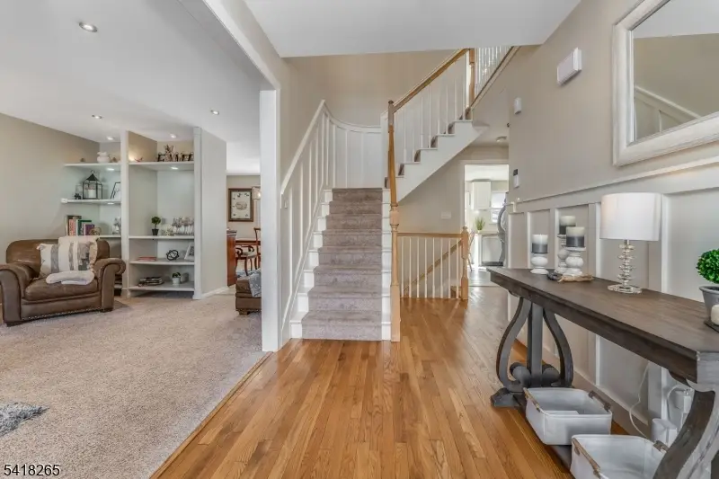 4 Jumping Brook Pl, Clinton, NJ 08801 - #2