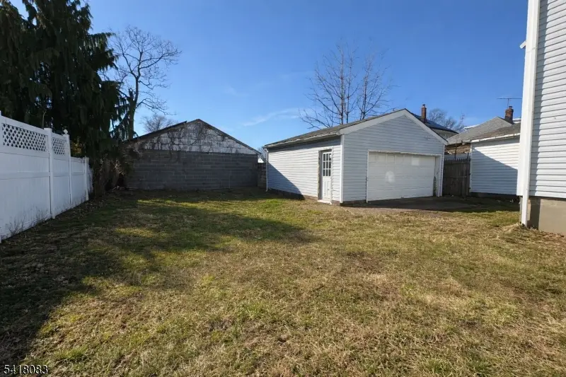 1694 Rutherford St, Rahway, NJ 07065 - #2