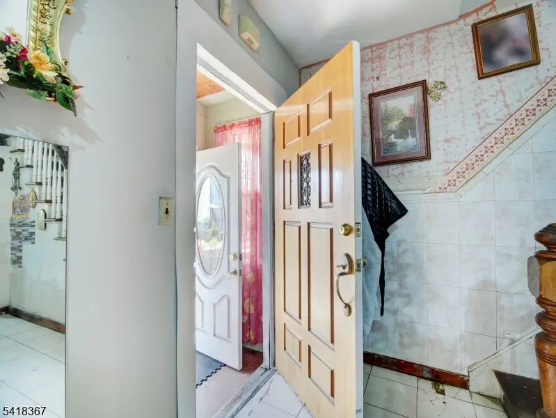 39 Rankin St, Elizabeth, NJ 07206 - #3