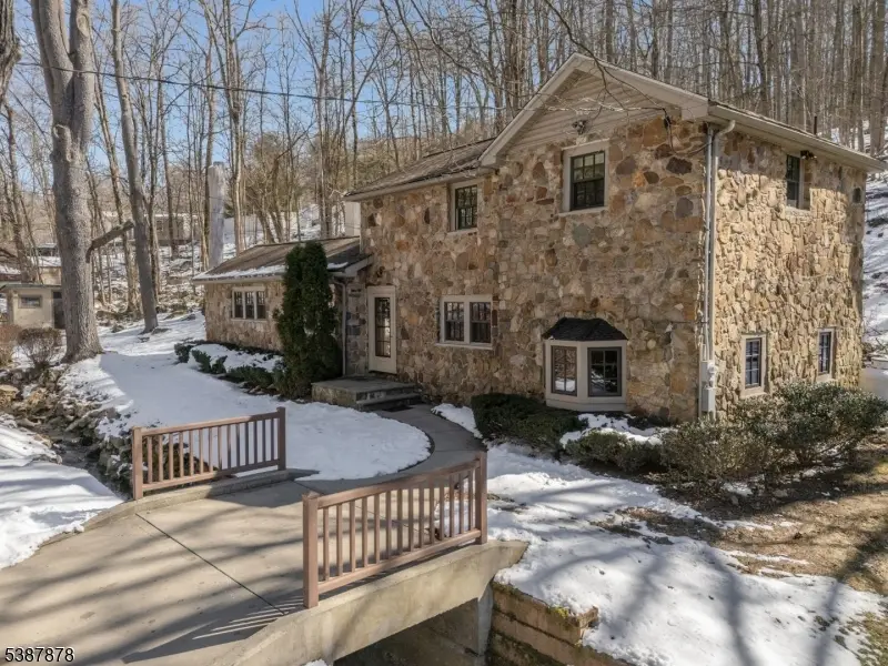 63 Sanatorium Rd, Glen Gardner, NJ 08826 - #2