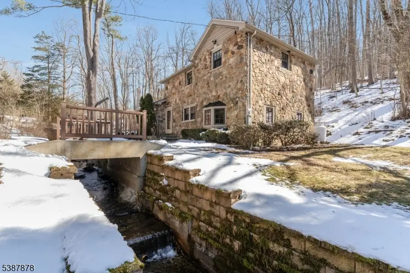 63 Sanatorium Rd, Glen Gardner, NJ 08826 - #3