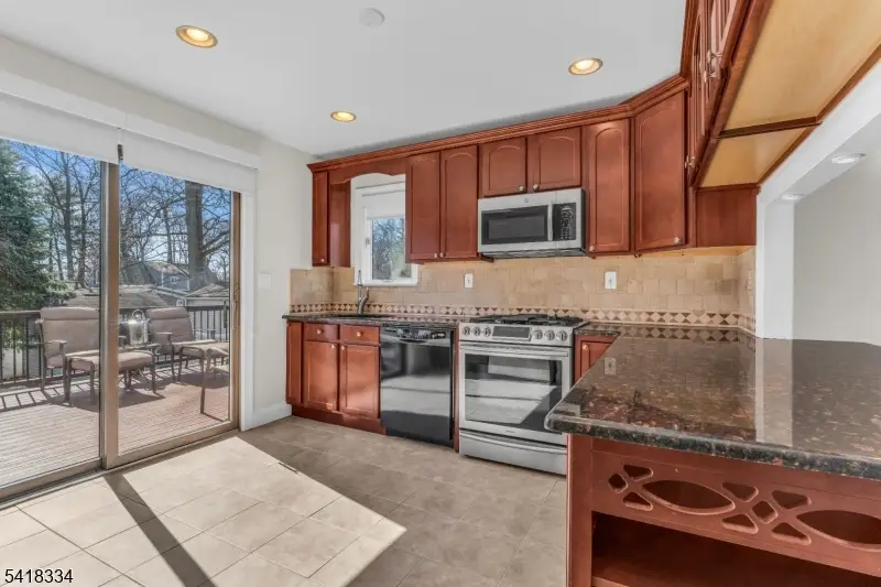 306 Bloomingdale Ave, Cranford, NJ 07016 - #3