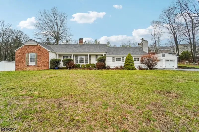 51 Catherine St, Bloomingdale, NJ 07403 - #1