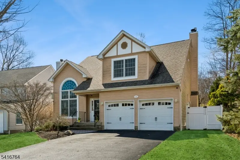 18 Fox Hollow Trl, Bernardsville, NJ 07924 - #1