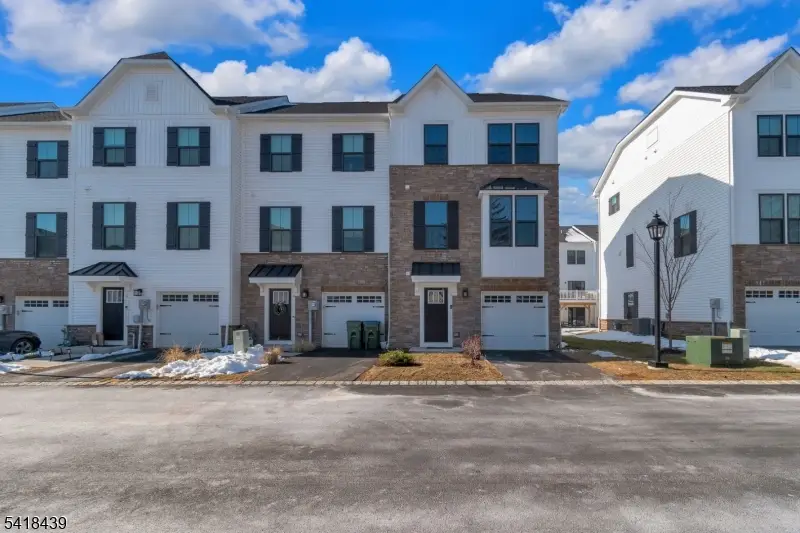 5 Saw Mill Cir, Hackettstown, NJ 07840 - #3