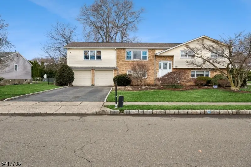2 Caryn Pl, Fairfield, NJ 07004 - #1