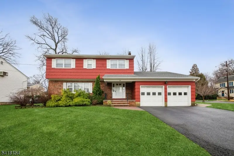 198 Lambert St, Cranford, NJ 07016 - #1