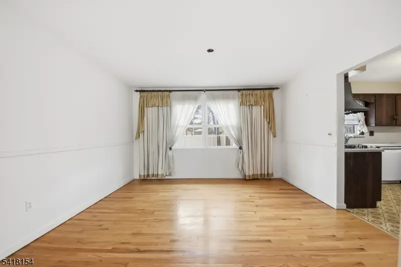 198 Lambert St, Cranford, NJ 07016 - #3