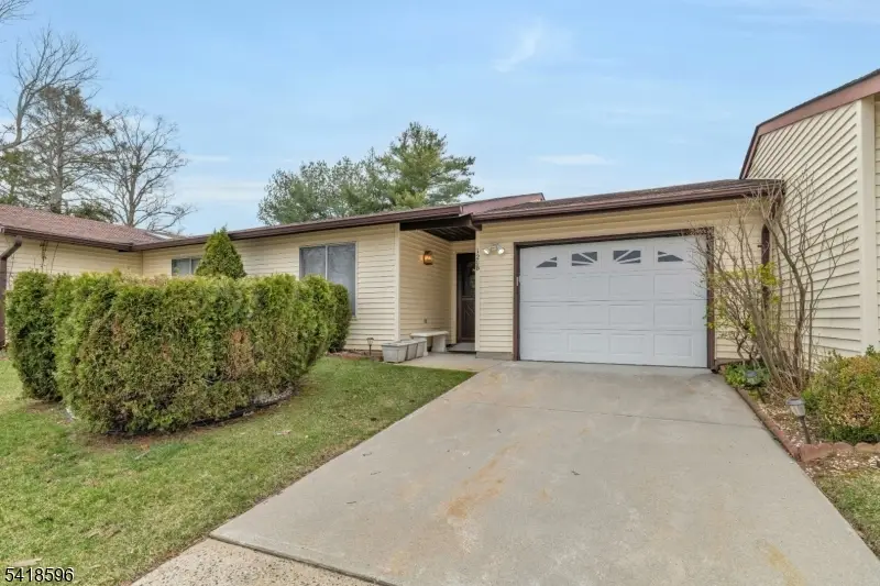 120B Ironwood Plz, Clearbrook, NJ 08813 - #2