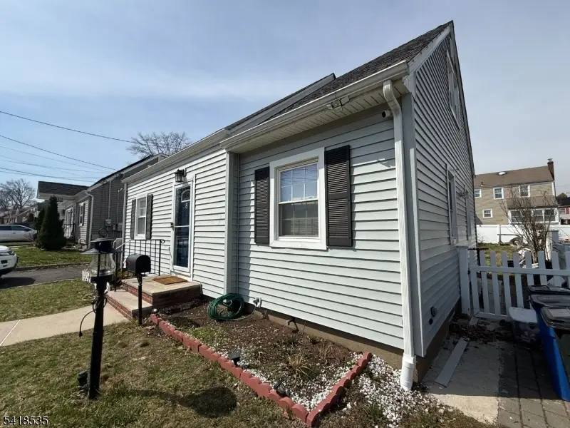 8 Orchard Dr, Clifton, NJ 07012 - #2