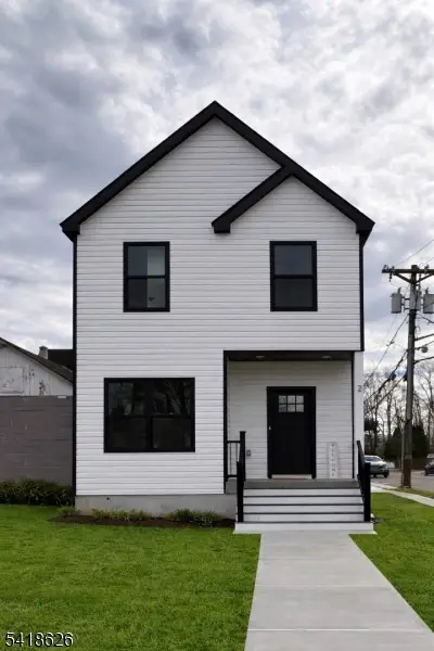 2 Fairview Ave, Somerville Boro, NJ 08876