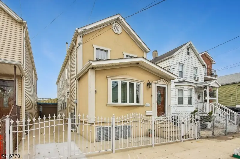 63 Waydell St, Newark, NJ 07105 - #1