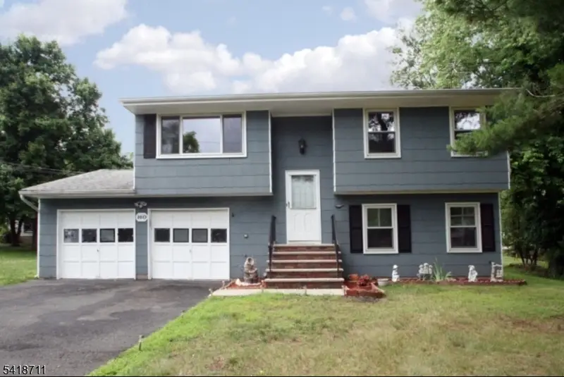 160 Stratton St, Piscataway, NJ 08854 - #1