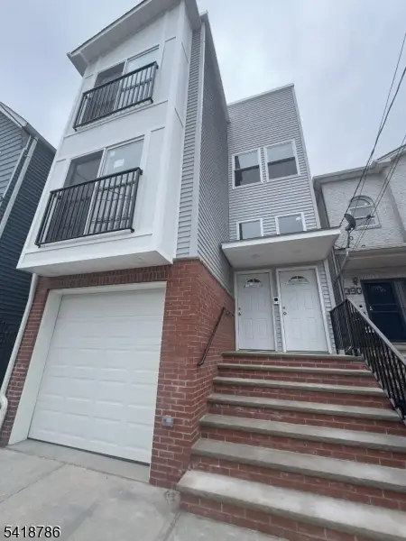 388 S 9th St, Newark, NJ 07103 - #1