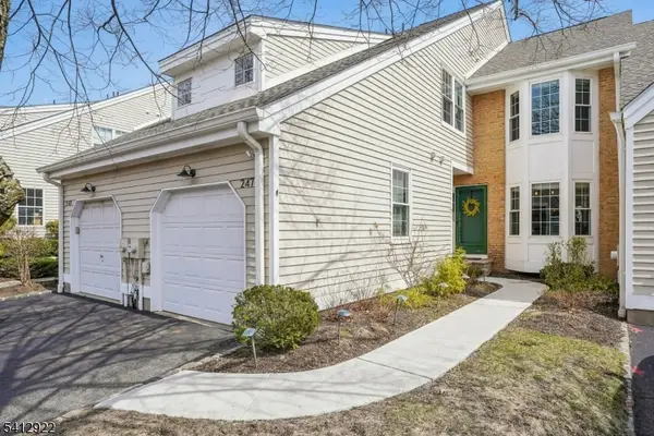 247 Crescenzi Ct, West Orange Twp., NJ 07052