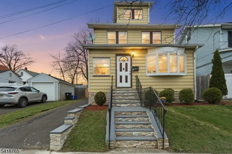 23-25 Varsity Rd, Newark, NJ 07106 - #3