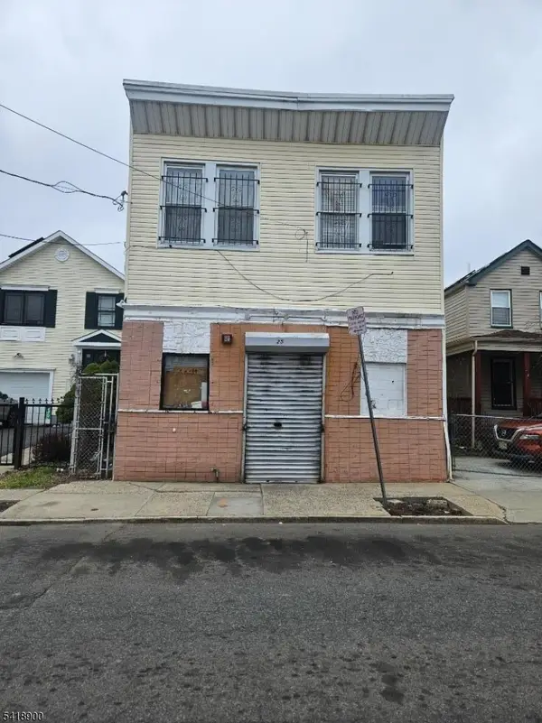 25 Jacob St, Newark City, NJ 07103
