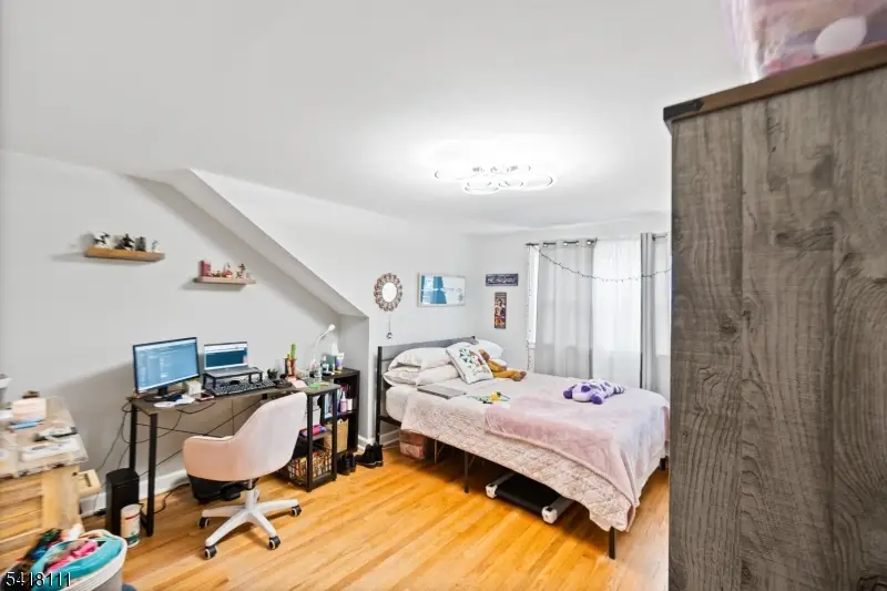 154 Orchard St, Elmwood Park, NJ 07407 - #3