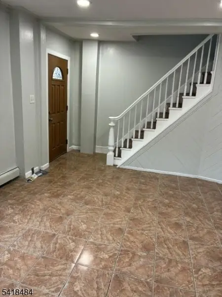 10 Mary St, Paterson, NJ 07503 - #3