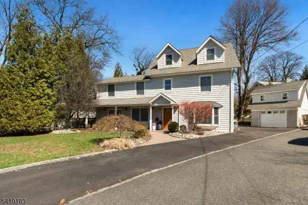8 Dean Ct, Rutherford Boro, NJ 07070