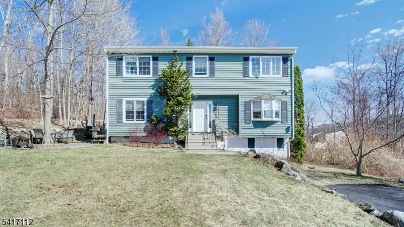 405 Cherry Ridge Rd, Highland Lakes, NJ 07422 - #1