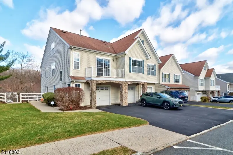 413 Boulder Ridge Dr, Randolph, NJ 07869 - #1