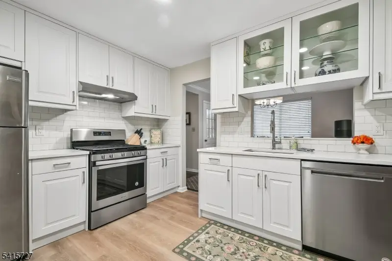 18F Manchester Ct #F, Chatham, NJ 07928 - #3