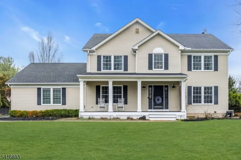 8 Governor Rd, Readington, NJ 08822 - #1