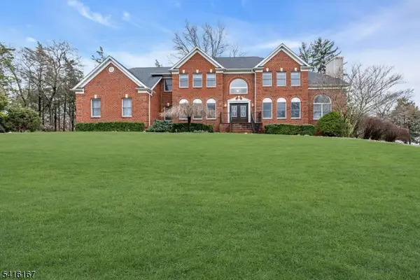 4 Dumont Ct, Bridgewater Twp., NJ 08807