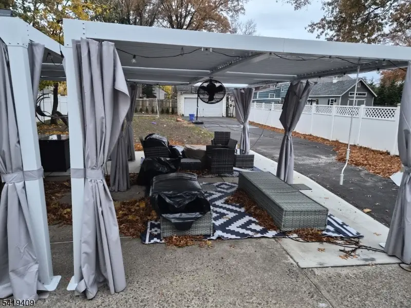 95 Farragut Rd, North Plainfield, NJ 07062 - #2