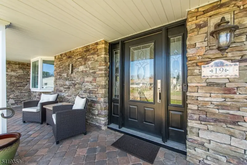 19 Caryn Place, Fairfield, NJ 07004 - #2