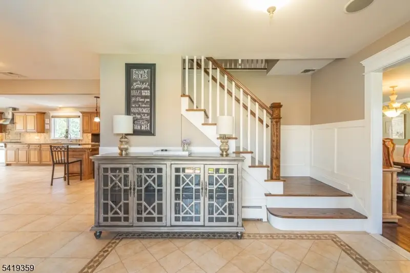 19 Caryn Place, Fairfield, NJ 07004 - #3