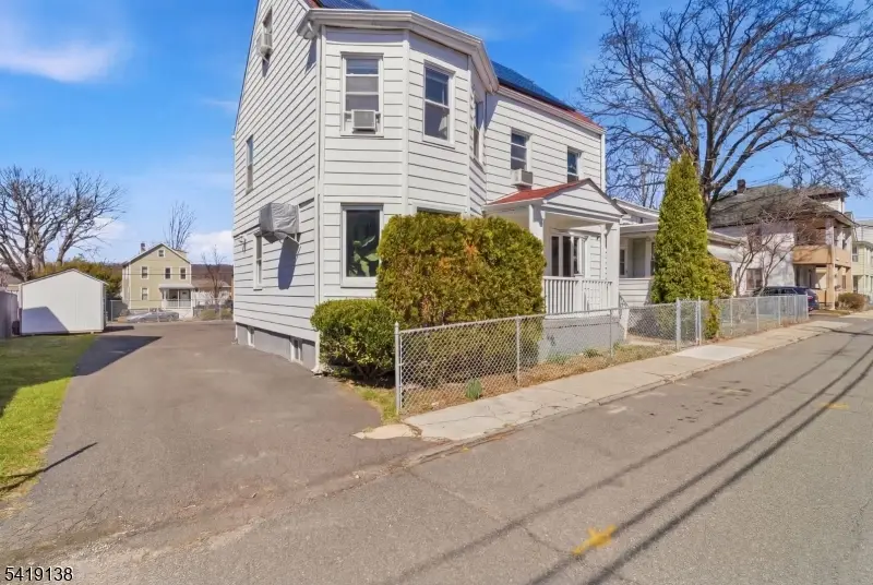 272 Oswald Pl, Vauxhall, NJ 07088 - #2