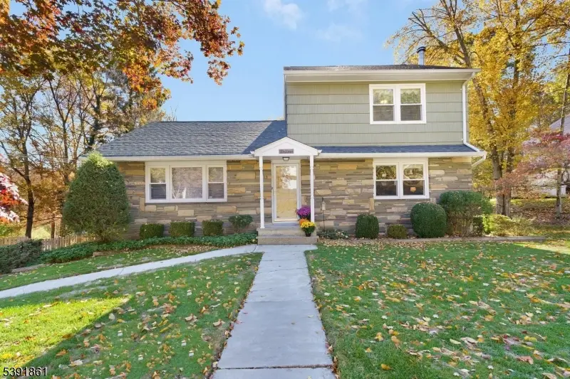 13 Paderewski Rd, Jefferson, NJ 07438 - #1