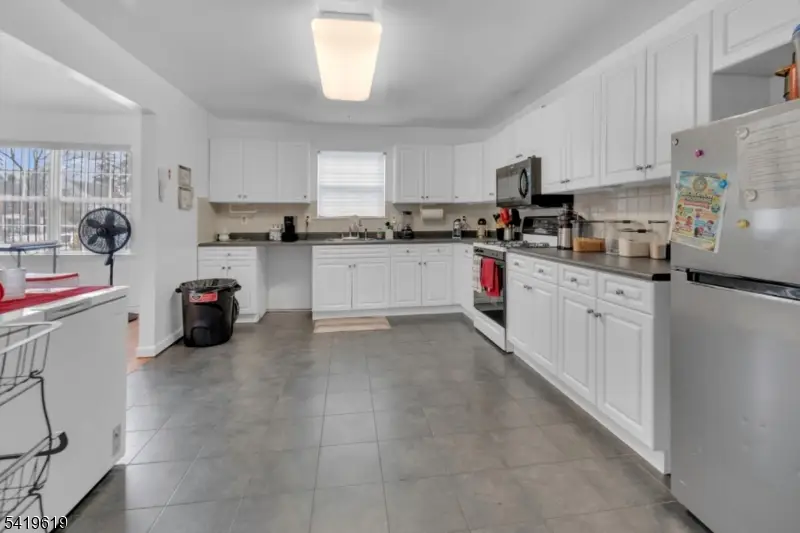 123 Malden Ter, Hillside, NJ 07205 - #3