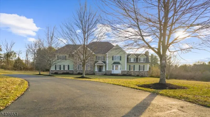 4 Steinbeck Ct, Alexandria, NJ 08848 - #2