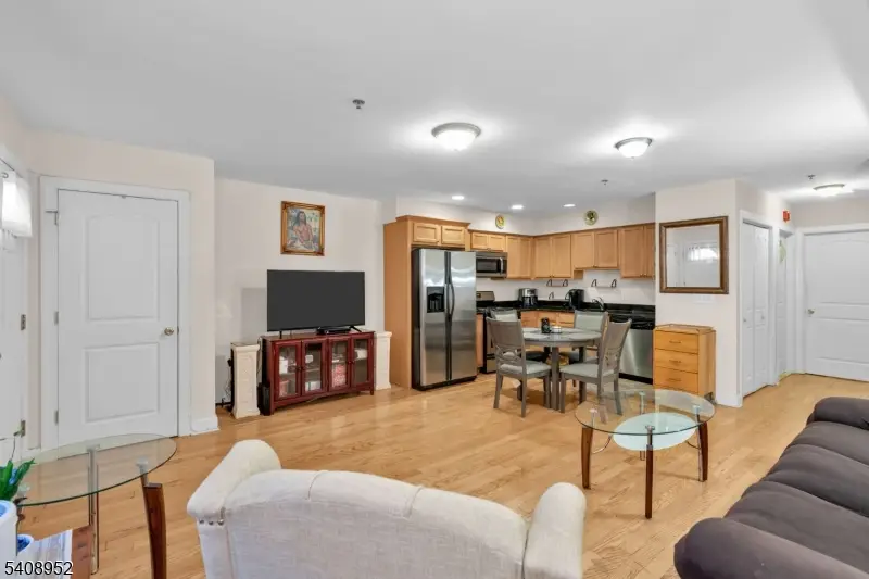 5 Maple Ave #102, Vauxhall, NJ 07088 - #3