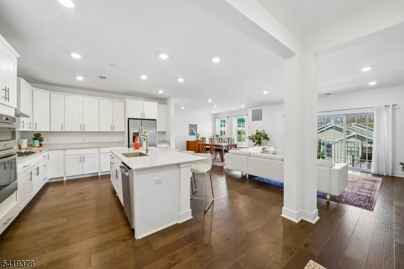 15 Whitney Ave, Morris Plains, NJ 07950 - #1