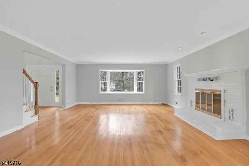 134 Spencer Rd, Basking Ridge, NJ 07920 - #2