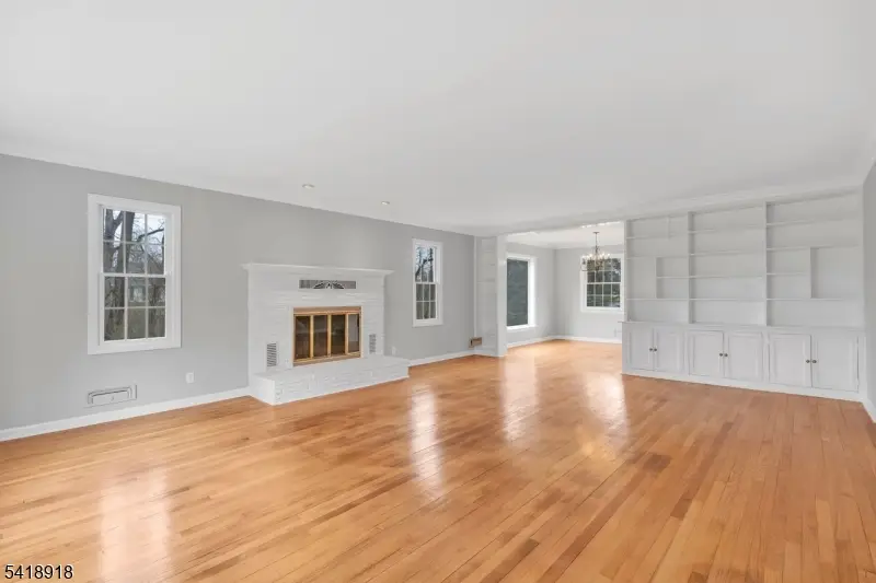 134 Spencer Rd, Basking Ridge, NJ 07920 - #3