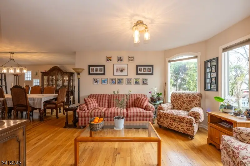 35 Turnberry Rd, Little Falls, NJ 07424 - #3