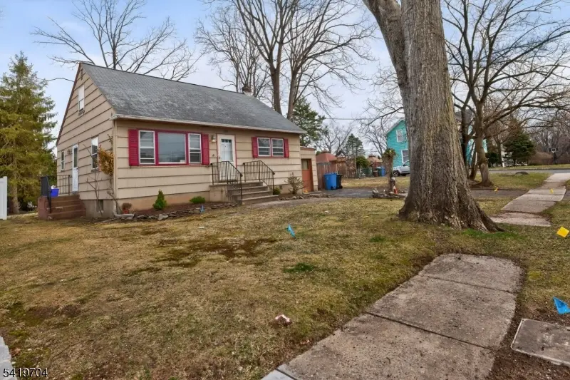 131 Martin Dr, South Plainfield, NJ 07080 - #2