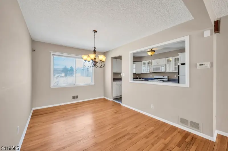 24 Carolyn Rd, Belleville, NJ 07109 - #2