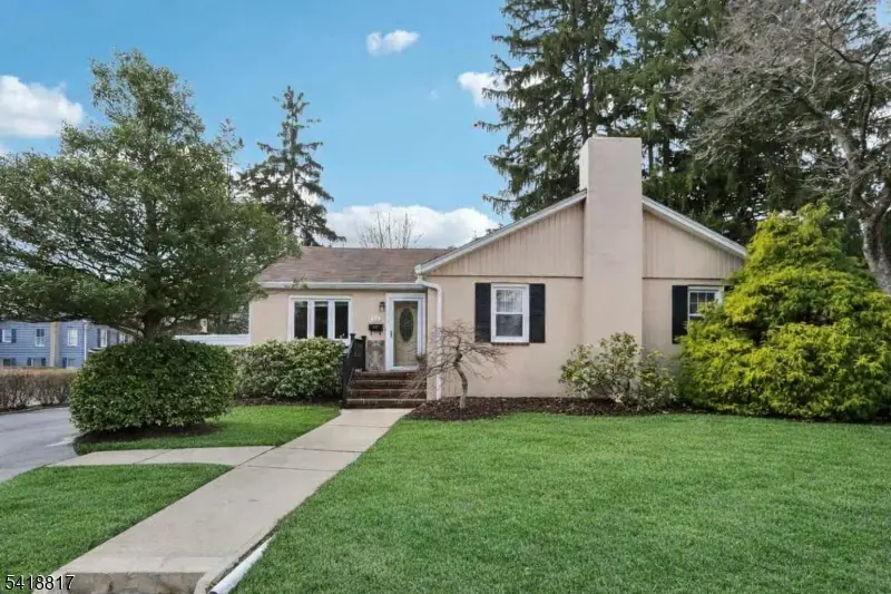 516 Monroe St, Hackettstown, NJ 07840 - #1