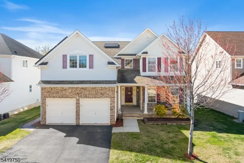 6 Quick Ct, Franklin, NJ 08873 - #1