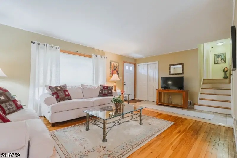 17 Cole Rd, Cedar Grove, NJ 07009 - #3